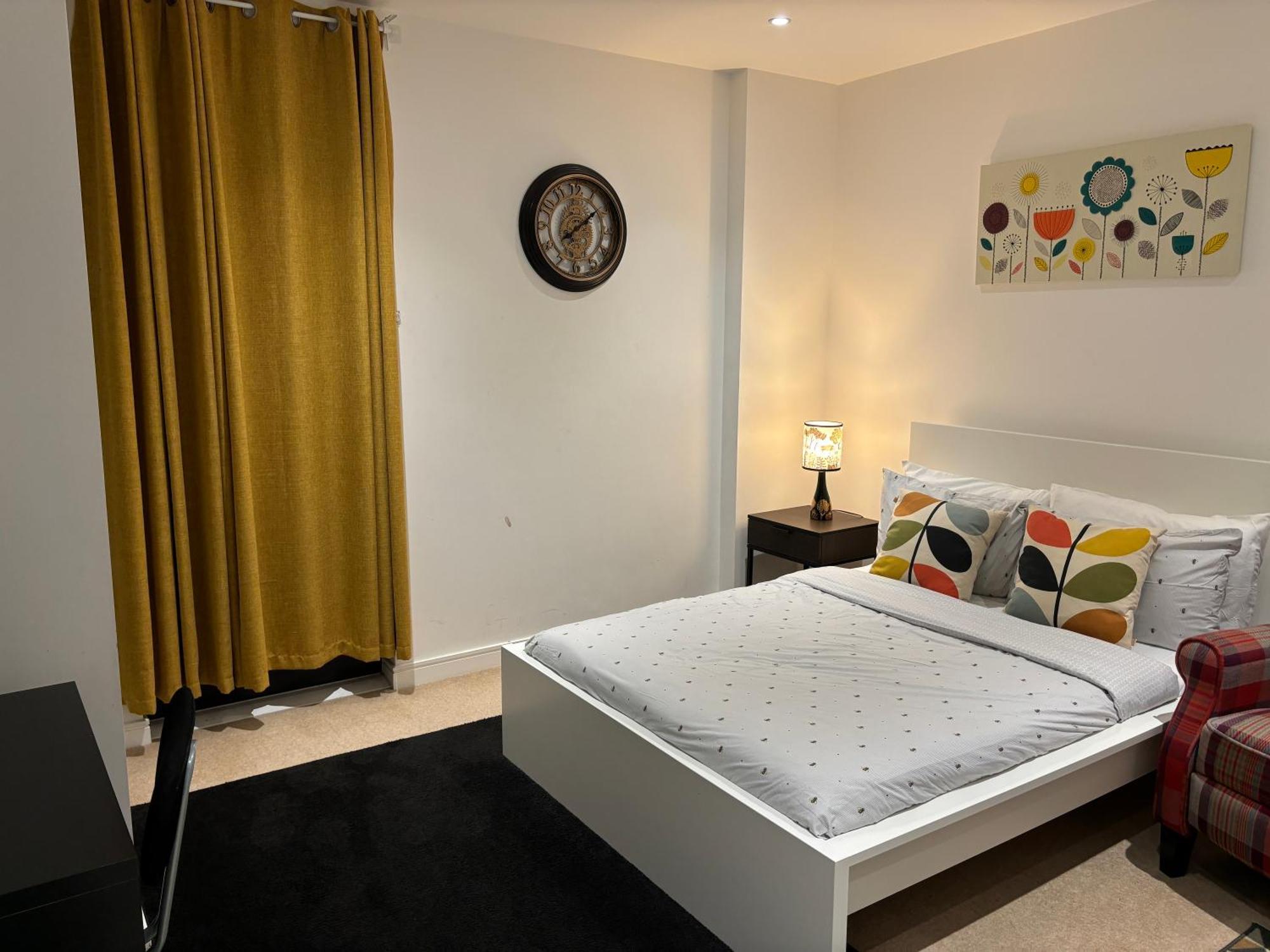 Modern en-suite room&self catering in Londen Buitenkant foto